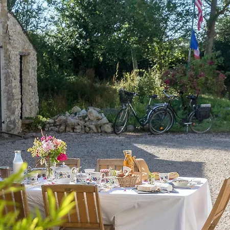 La Cour Souveraine - D'hôtes La Péninsule Casa de hóspedes Mosles