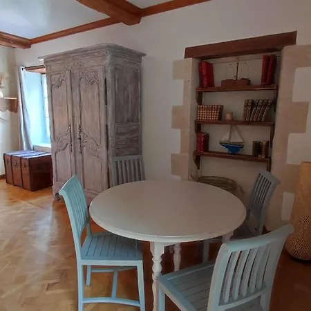 La Cour Souveraine - D'hôtes La Péninsule Casa de hóspedes Mosles