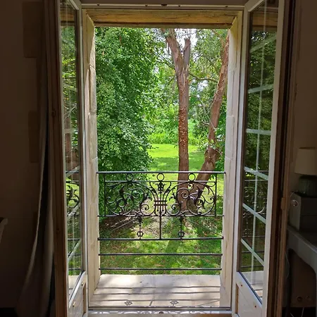 La Cour Souveraine - D'hôtes La Péninsule