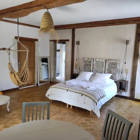 La Cour Souveraine - D'hôtes La Péninsule Mosles