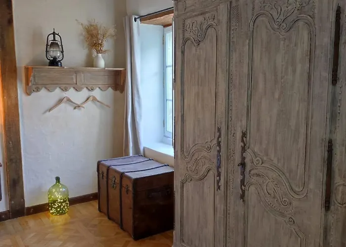 La Cour Souveraine - D'hotes La Peninsule Gæstehus Mosles